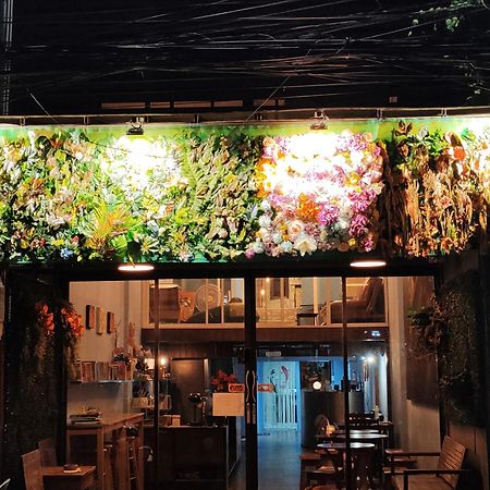 Phobphan Hostel Bangkok Exterior foto