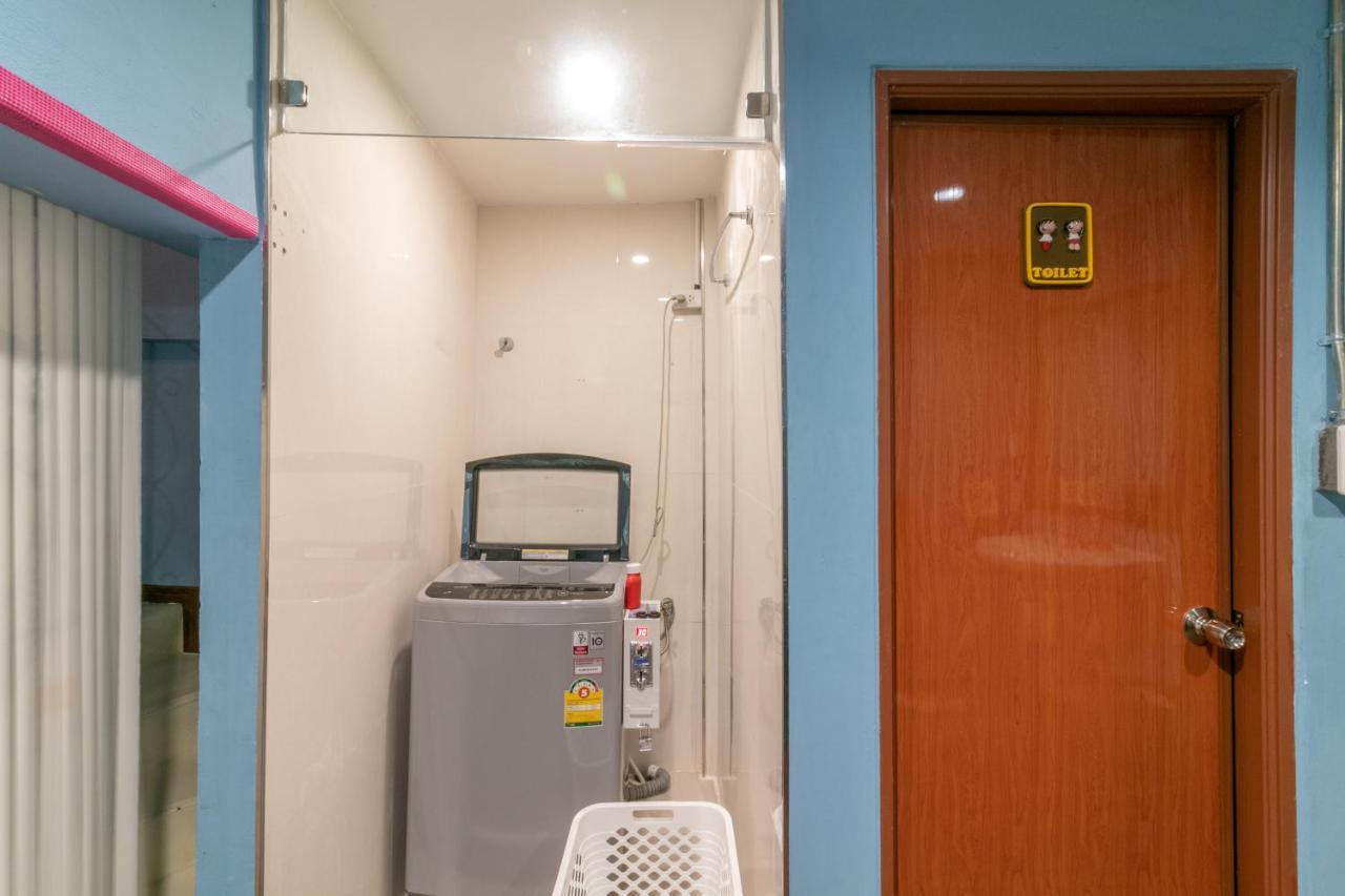 Phobphan Hostel Bangkok Exterior foto